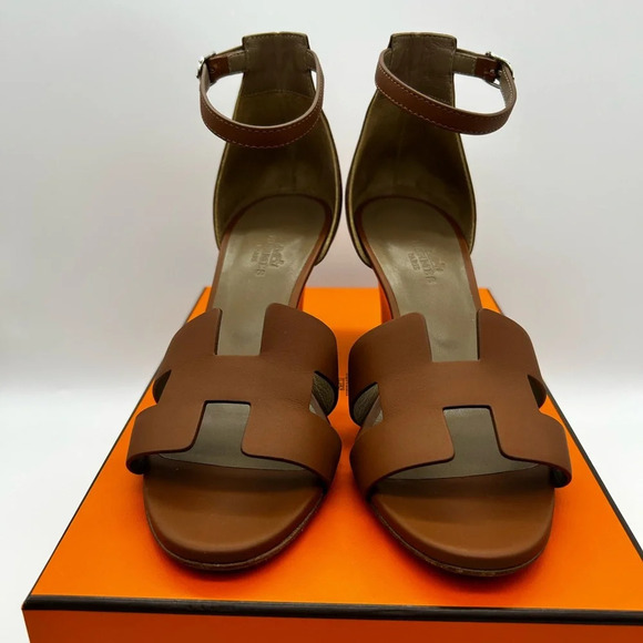 HERMES legend sandals Camel Gold Size 37.5 With Box And Dustbags - Picture 4 of 16